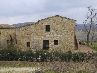 Una delle fotografie effettuate agli edifici oggetto di rilievo, vedi in alto l'immagine riassuntiva dei punti di vista delle foto