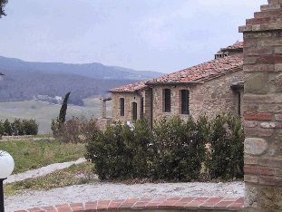 Una delle fotografie effettuate agli edifici oggetto di rilievo, vedi in alto l'immagine riassuntiva dei punti di vista delle foto