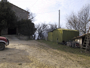 Una delle fotografie effettuate agli edifici oggetto di rilievo, vedi in alto l'immagine riassuntiva dei punti di vista delle foto