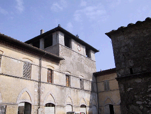 Una delle fotografie effettuate agli edifici oggetto di rilievo, vedi in alto l'immagine riassuntiva dei punti di vista delle foto