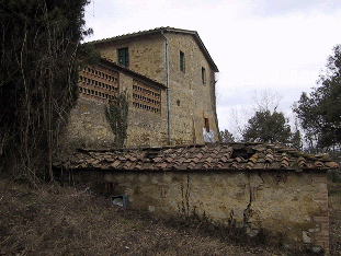 Una delle fotografie effettuate agli edifici oggetto di rilievo, vedi in alto l'immagine riassuntiva dei punti di vista delle foto